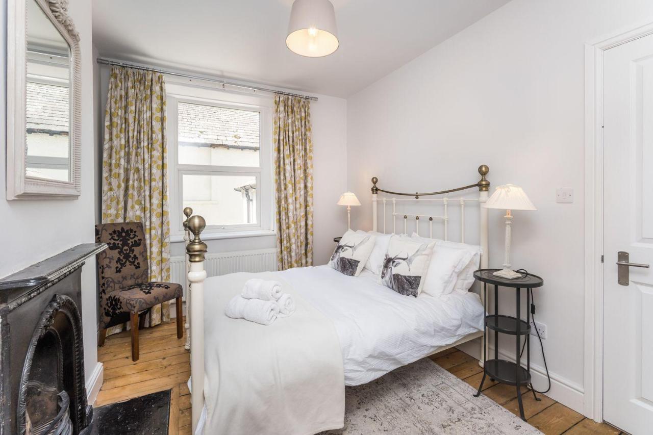 3 The Townhouse Βίλα Κέσγουικ Εξωτερικό φωτογραφία