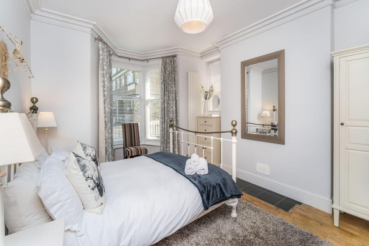 3 The Townhouse Βίλα Κέσγουικ Εξωτερικό φωτογραφία