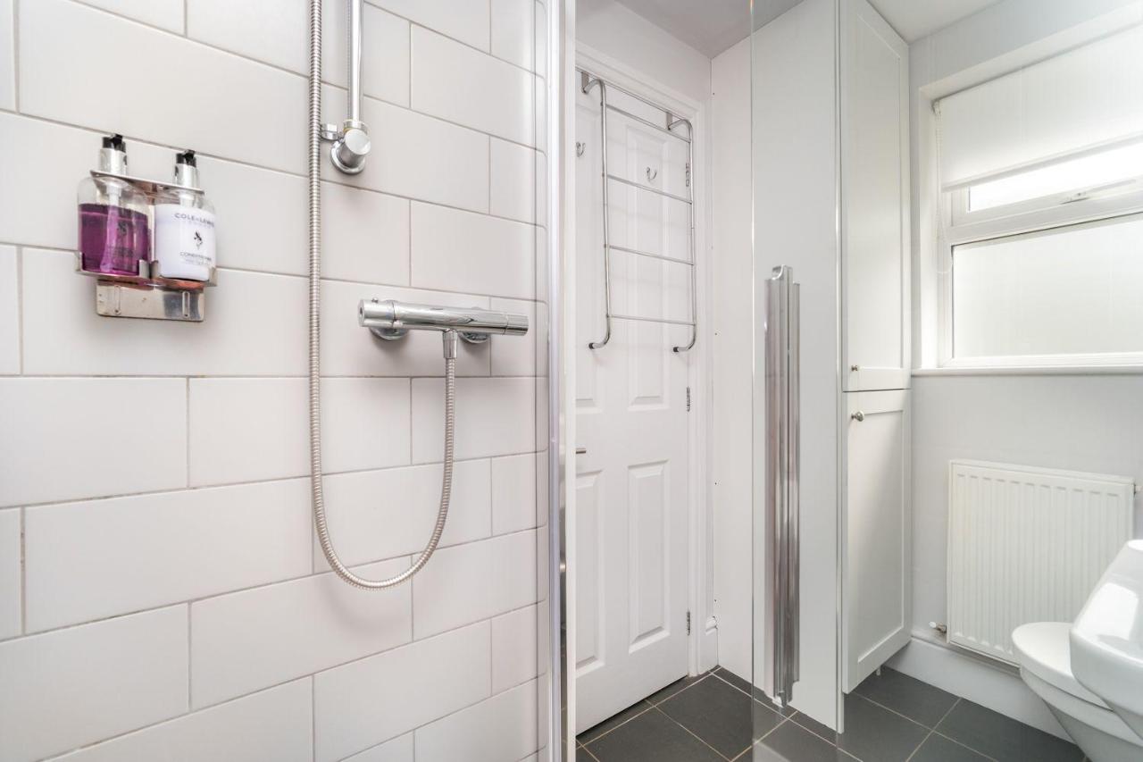3 The Townhouse Βίλα Κέσγουικ Εξωτερικό φωτογραφία